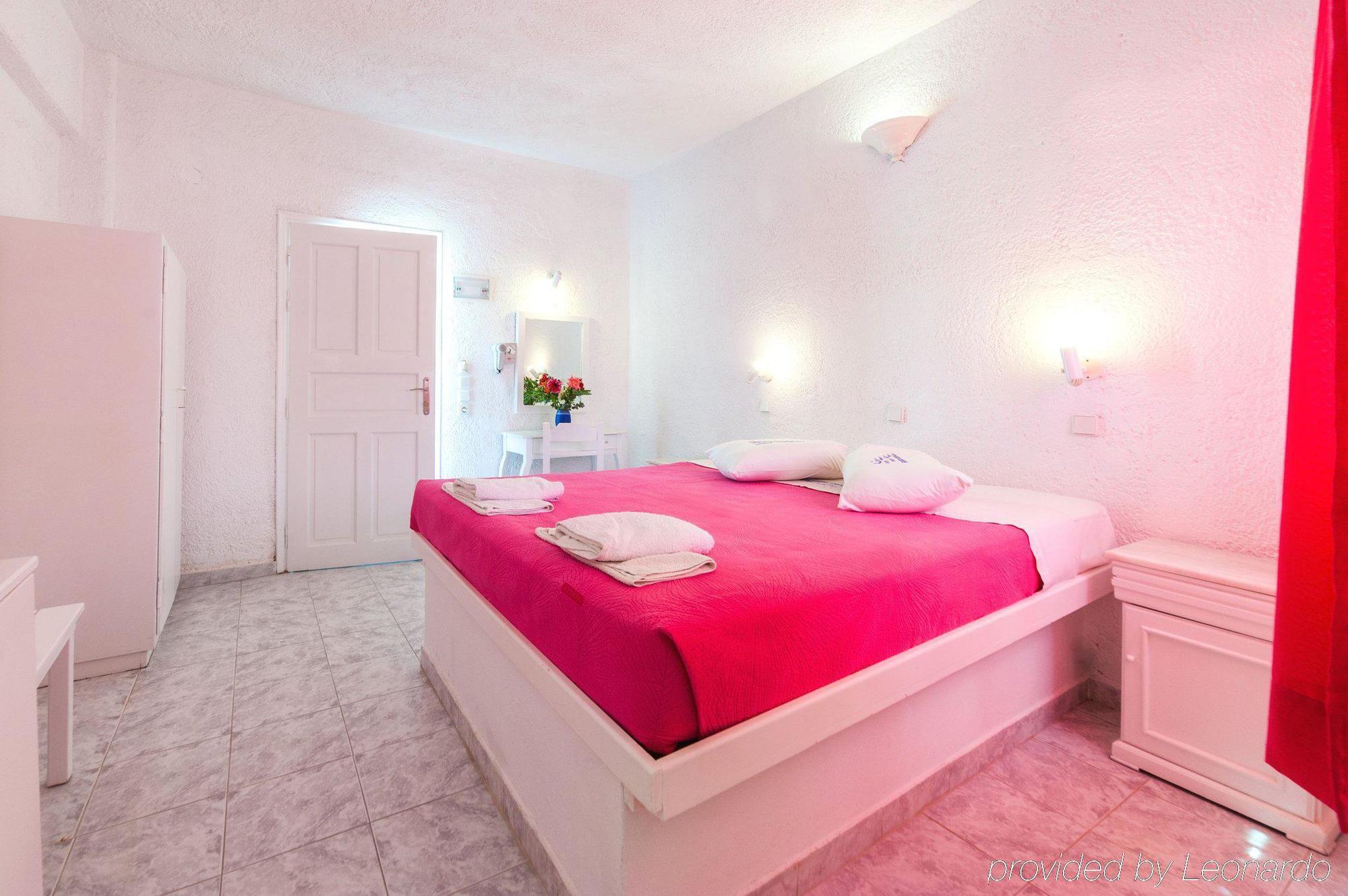 Artemis 4* Megalochori (Santorini)