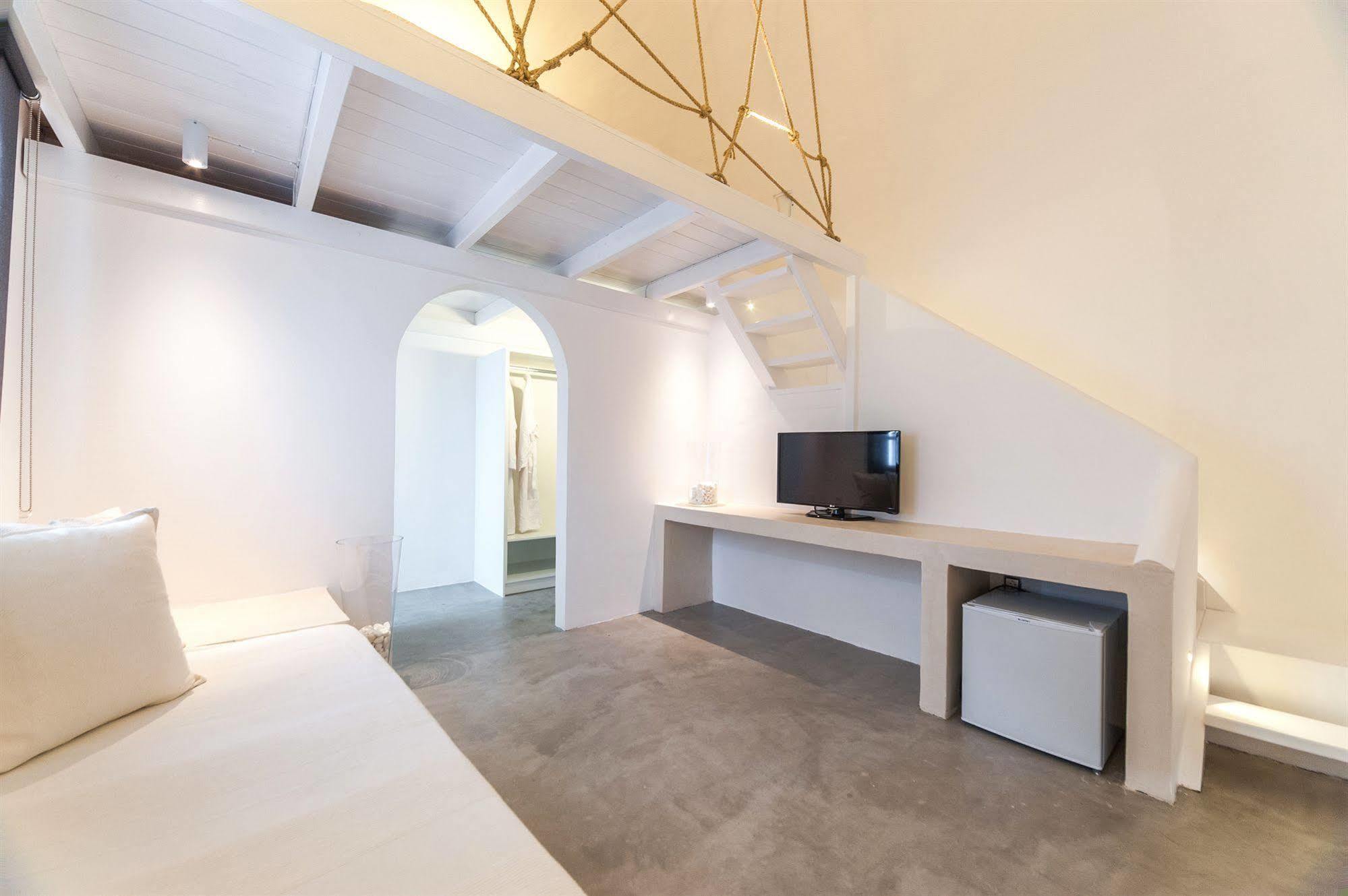 Artemis Hotel Megalochori (Santorini)